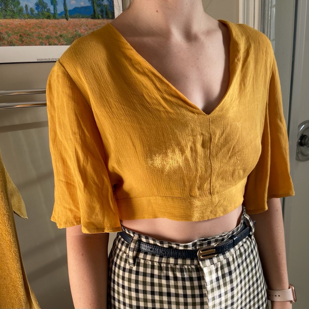 Pull&Bear Open-Back Crepe Crop Top– Size Small - Picture 7 of 9